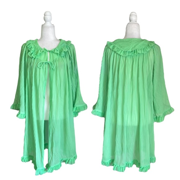 Vintage 60s Green Ruffle Wide Sleeve Baby Doll Nylon Robe - Picture 1 of 6